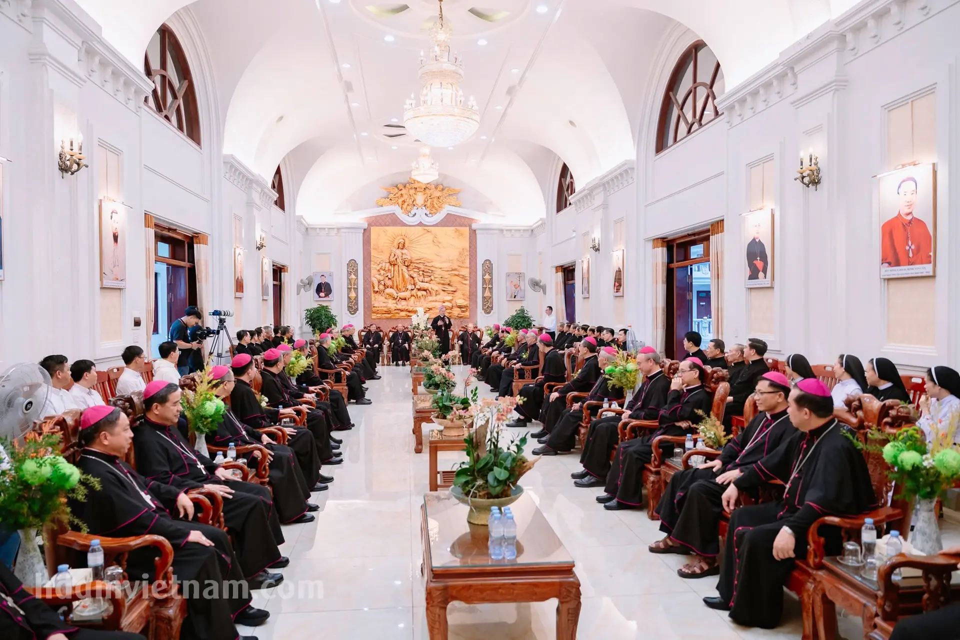 Các Đức Giám mục quy tụ về Toà giám mục Thái Bình, khởi đầu Hội nghị thường niên kỳ II năm 2026